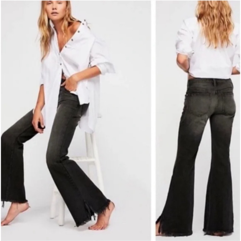 Free People | We The Free Black Ash Vintage‎ Flare Raw Slit Hem Jeans 26